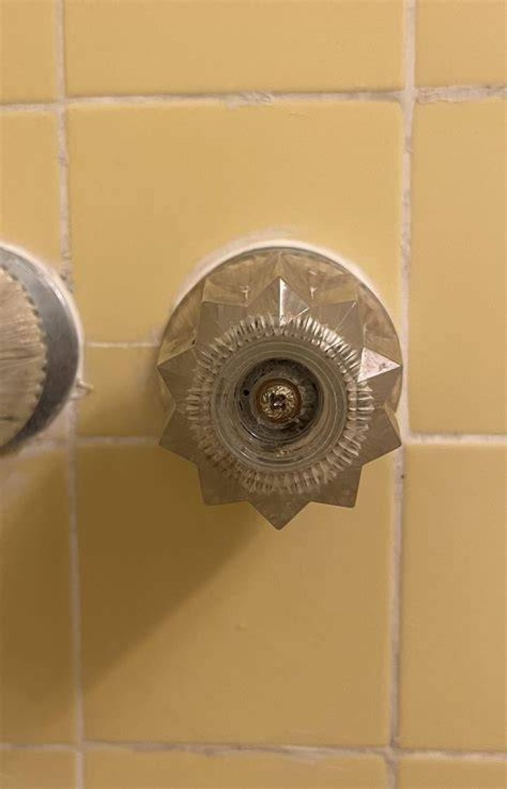 Why is the handle on my bathtub faucet stripped?